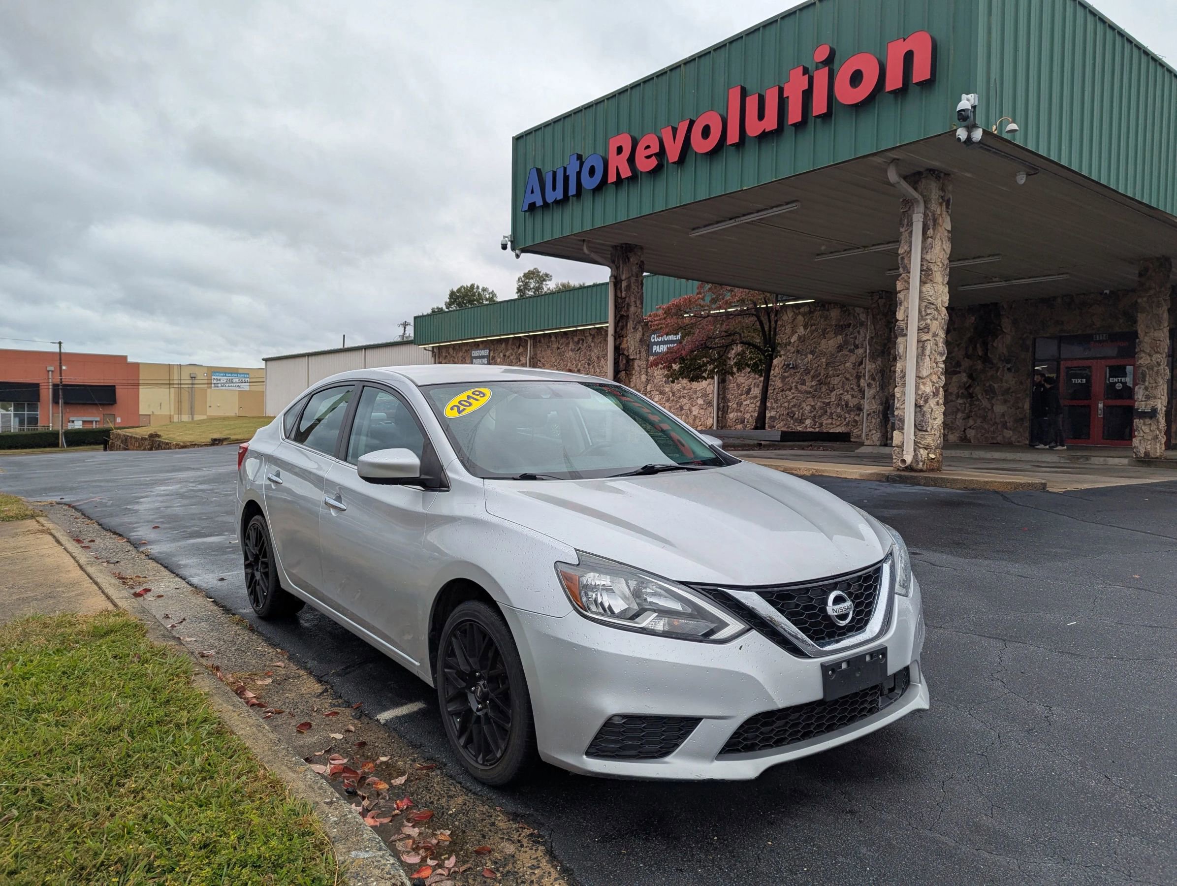 Used 2019 Nissan Sentra S image 1