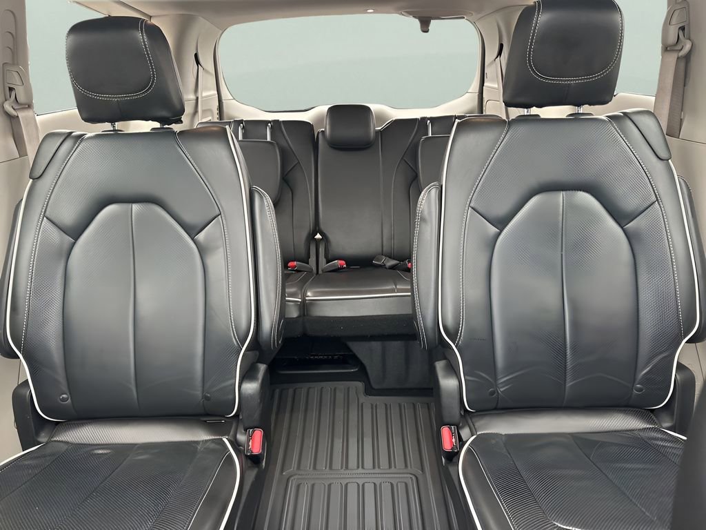 Used 2022 Chrysler Pacifica Limited image 12