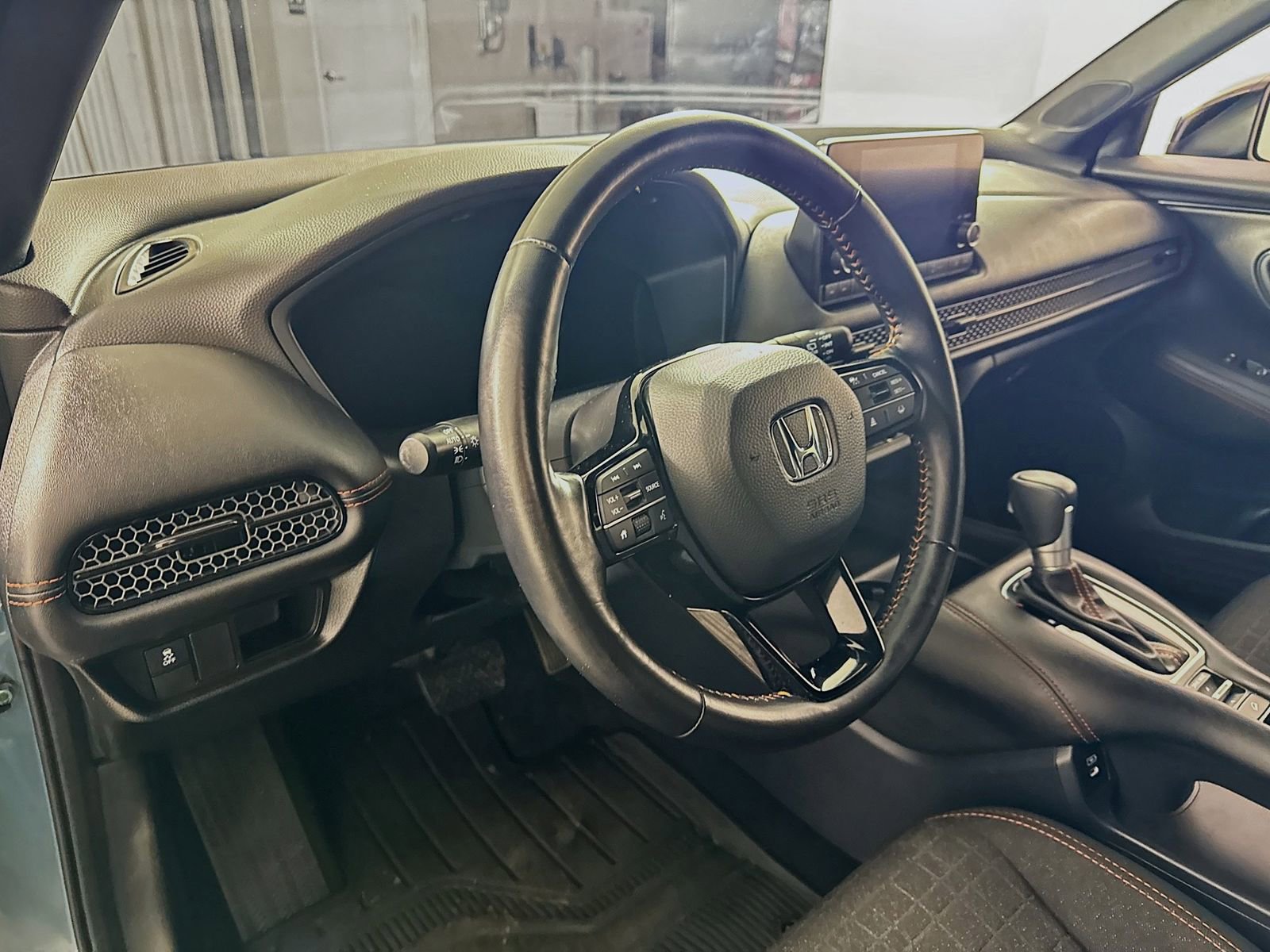 Used 2025 Honda HR-V Sport image 7