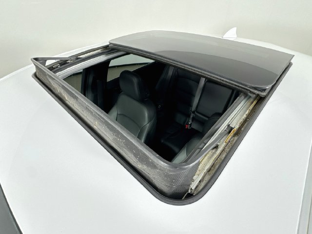 Used 2020 Chevrolet Malibu Premier FWD image 14
