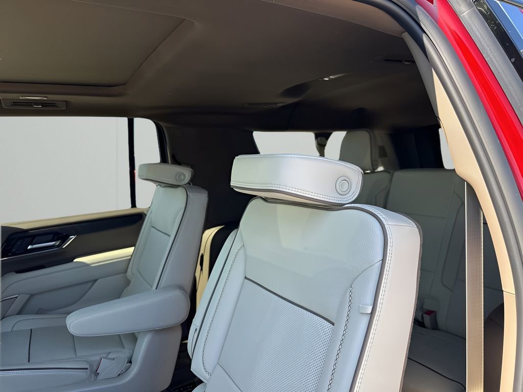 New 2026 GMC Yukon XL Denali w/ Sun & Power Step Package AWD/4WD image 22