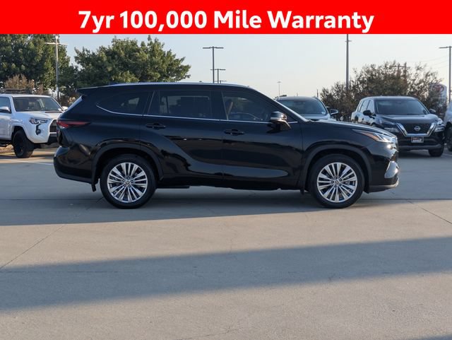 Certified 2025 Toyota Highlander Platinum AWD/4WD image 4