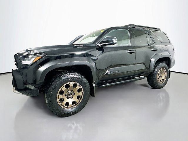Used 2025 Toyota 4Runner Trailhunter AWD/4WD image 3