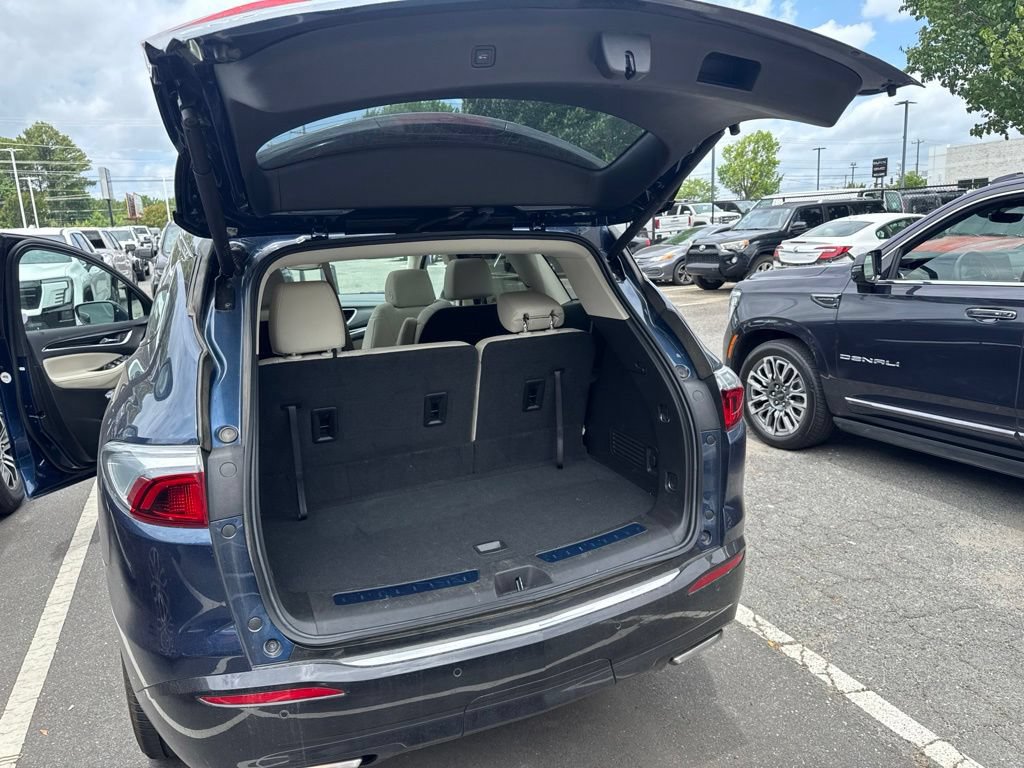 Used 2023 Buick Enclave Essence w/ Experience Buick Package FWD image 16