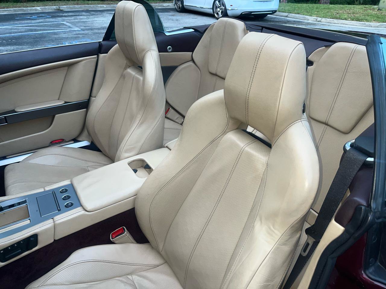 Used 2007 Aston Martin DB9 Volante RWD image 32