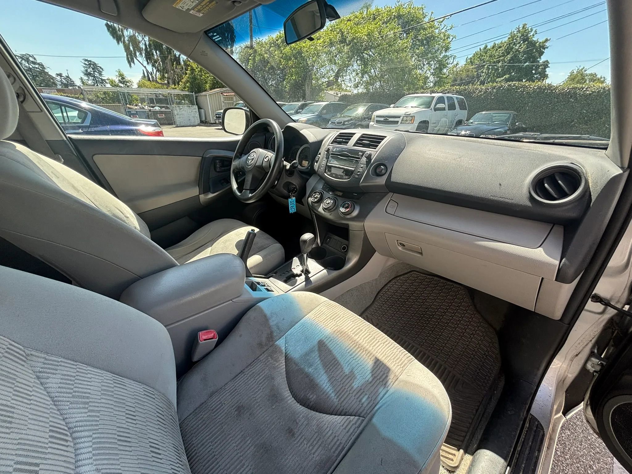 Used 2011 Toyota RAV4 4WD w/ Base L4 Extra Value Pkg image 26