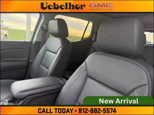 Used 2023 GMC Acadia SLT w/ Preferred Package image 23