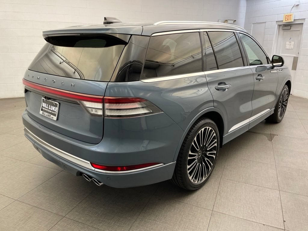 Used 2025 Lincoln Aviator Black Label AWD/4WD image 6