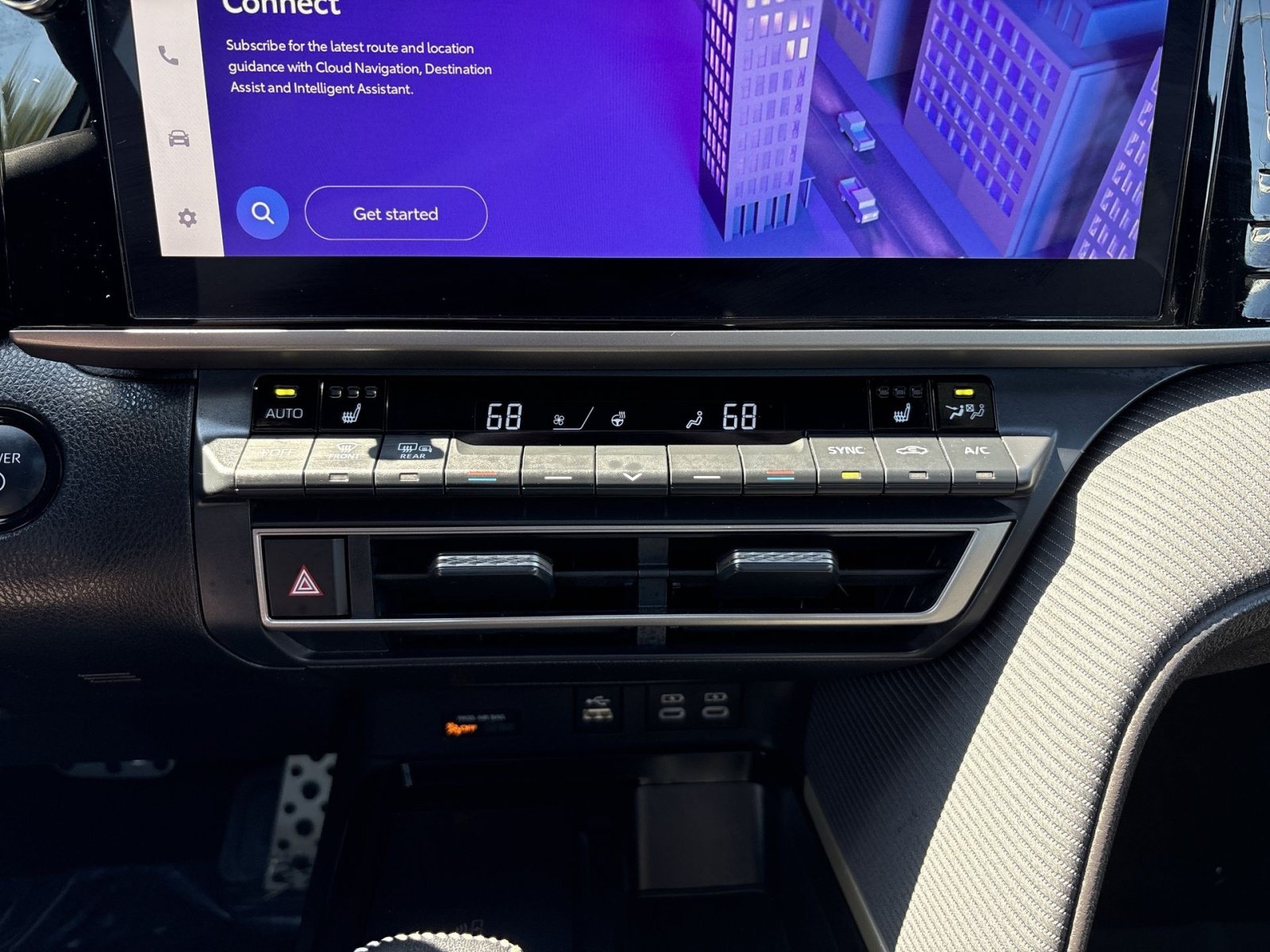 Used 2025 Toyota Camry SE w/ Multimedia Upgrade Package FWD image 20