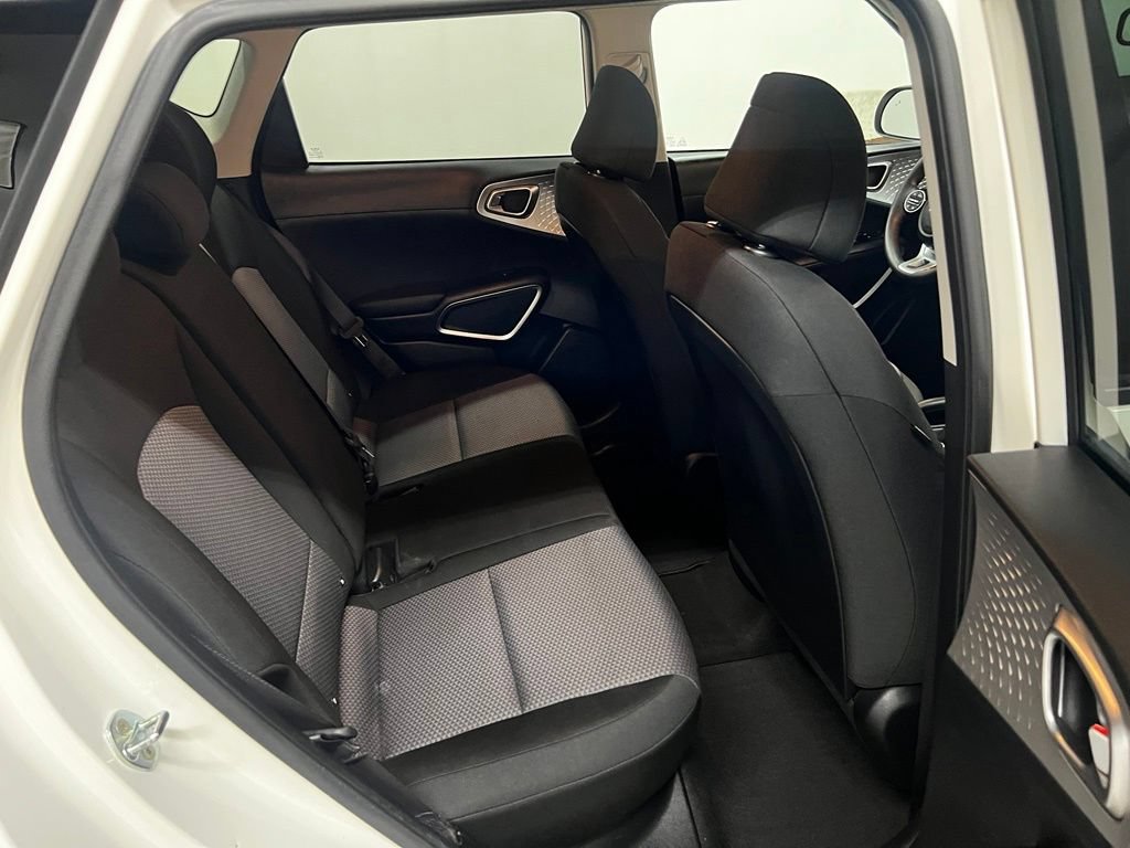 Used 2023 Kia Soul S FWD image 33