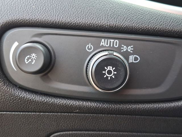 Used 2024 Chevrolet Malibu LT image 24