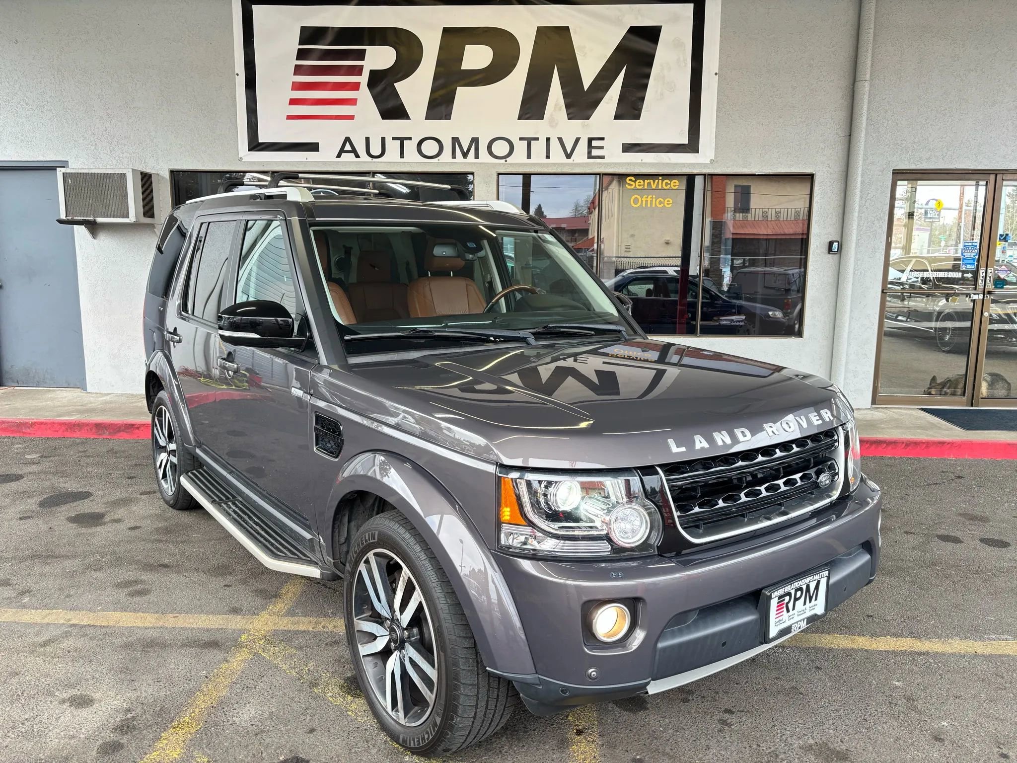 Used 2016 Land Rover LR4 HSE LUX image 1