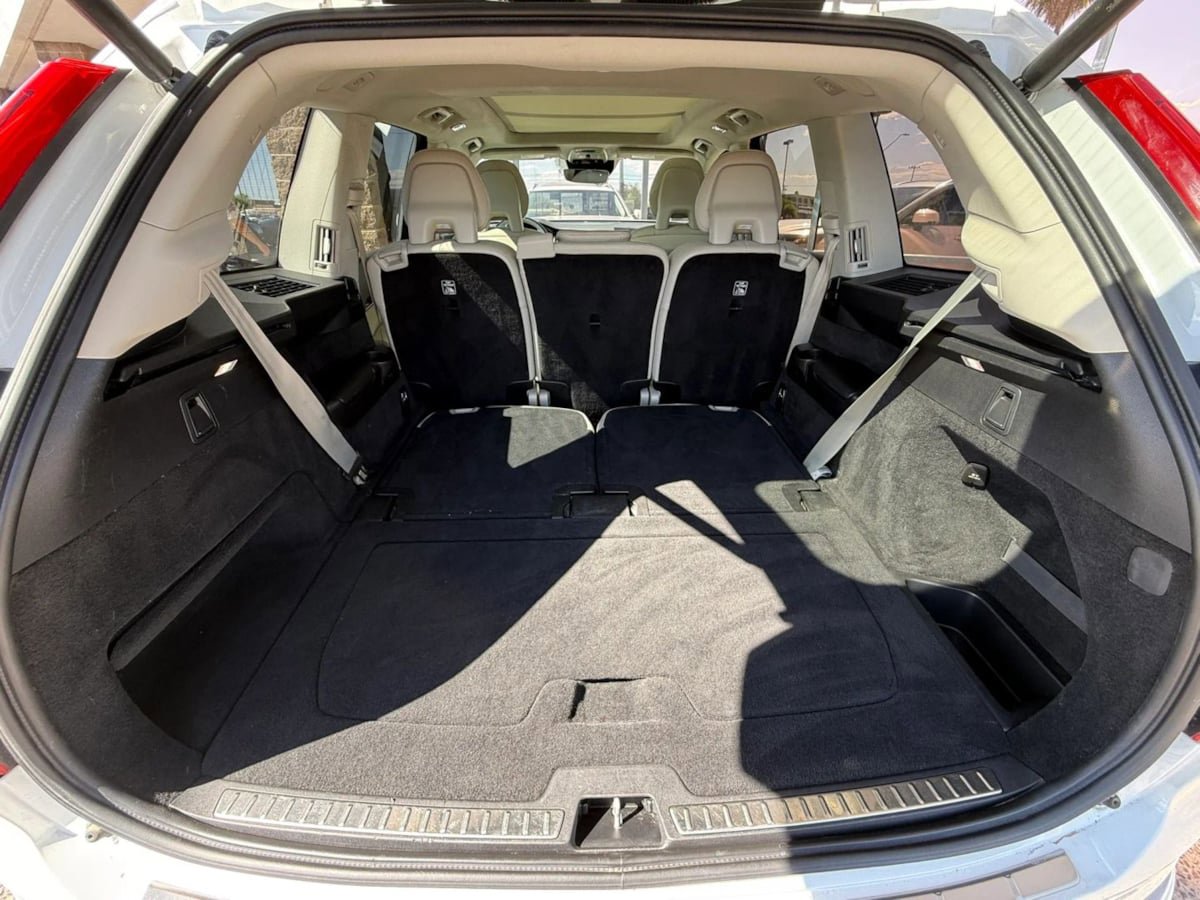 Used 2018 Volvo XC90 T6 Momentum w/ Convenience Package AWD/4WD image 32