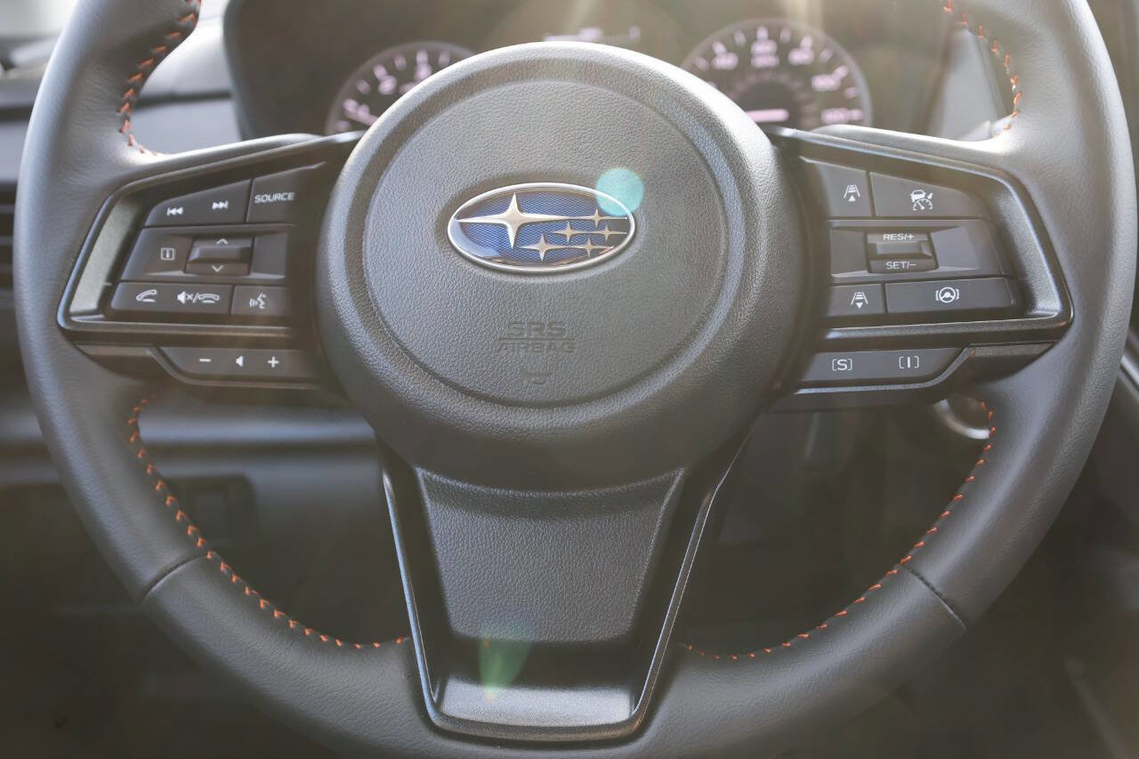Used 2025 Subaru Crosstrek 2.5i Limited w/ Popular Package #3A image 18