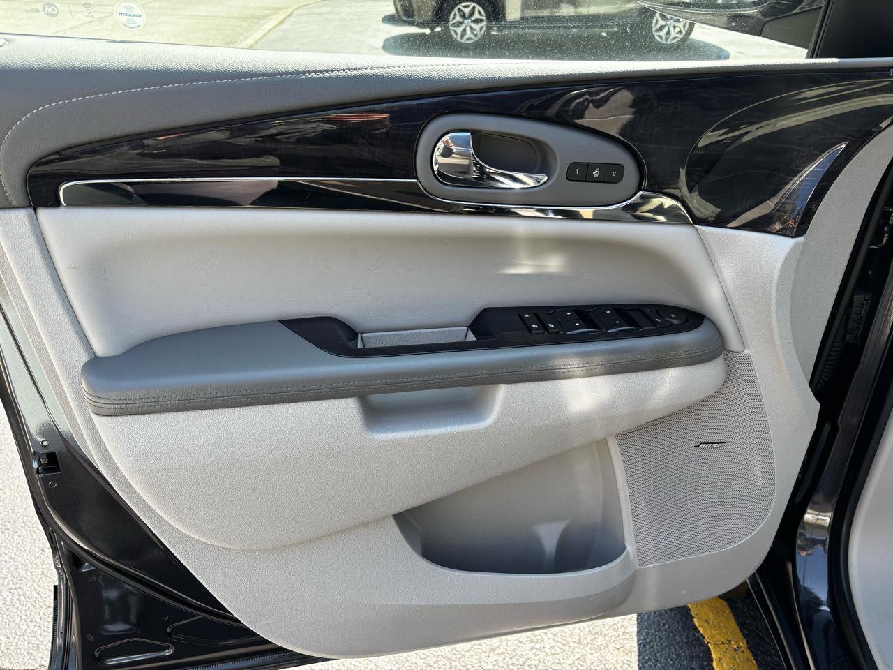 Used 2017 Buick Enclave Leather AWD/4WD image 14