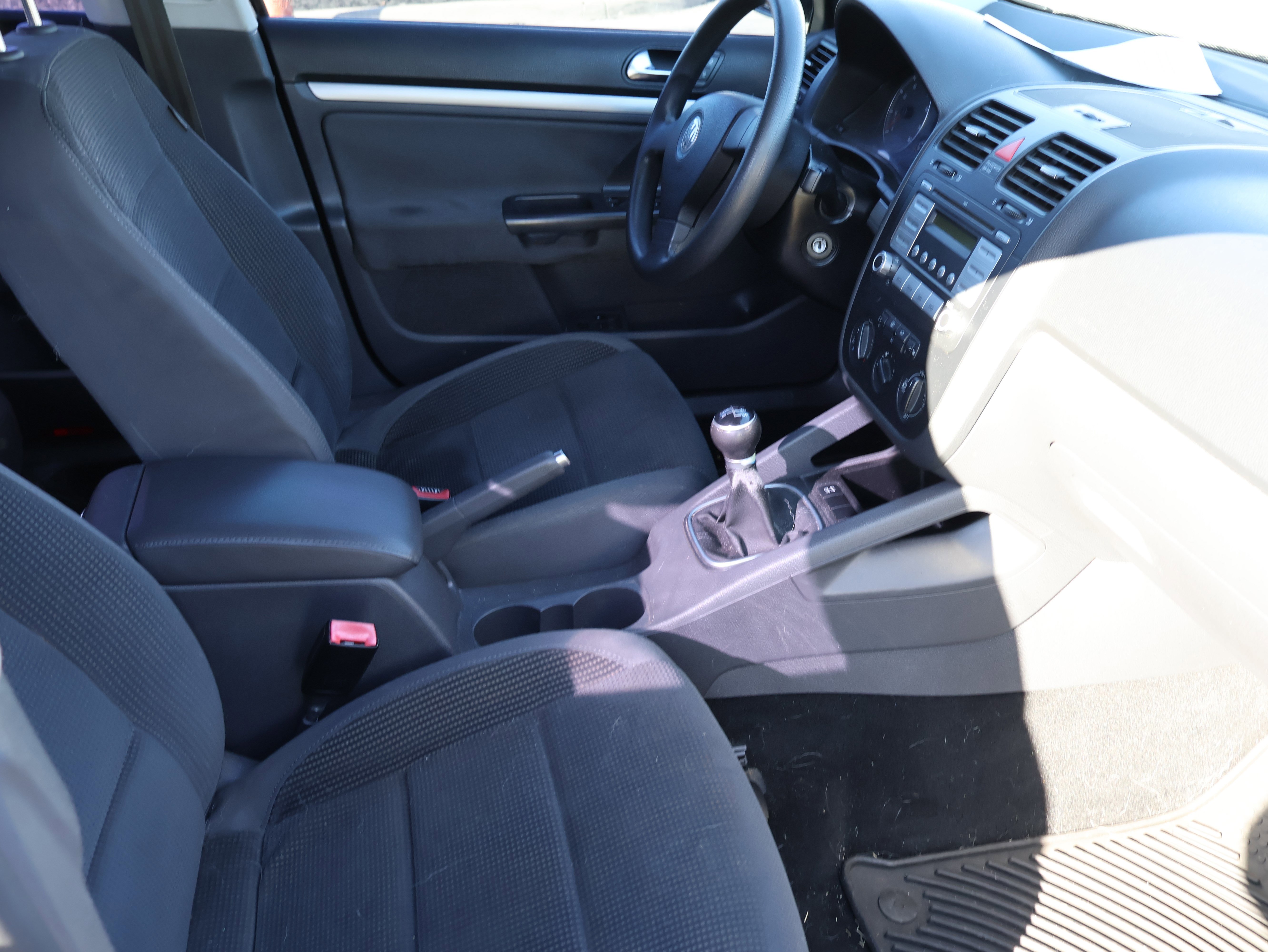 Used 2009 Volkswagen Jetta S image 11