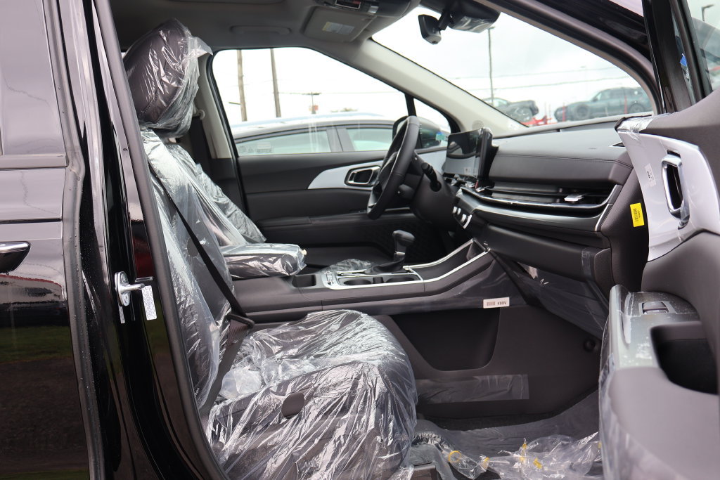 New 2027 Kia Carnival SX FWD image 7