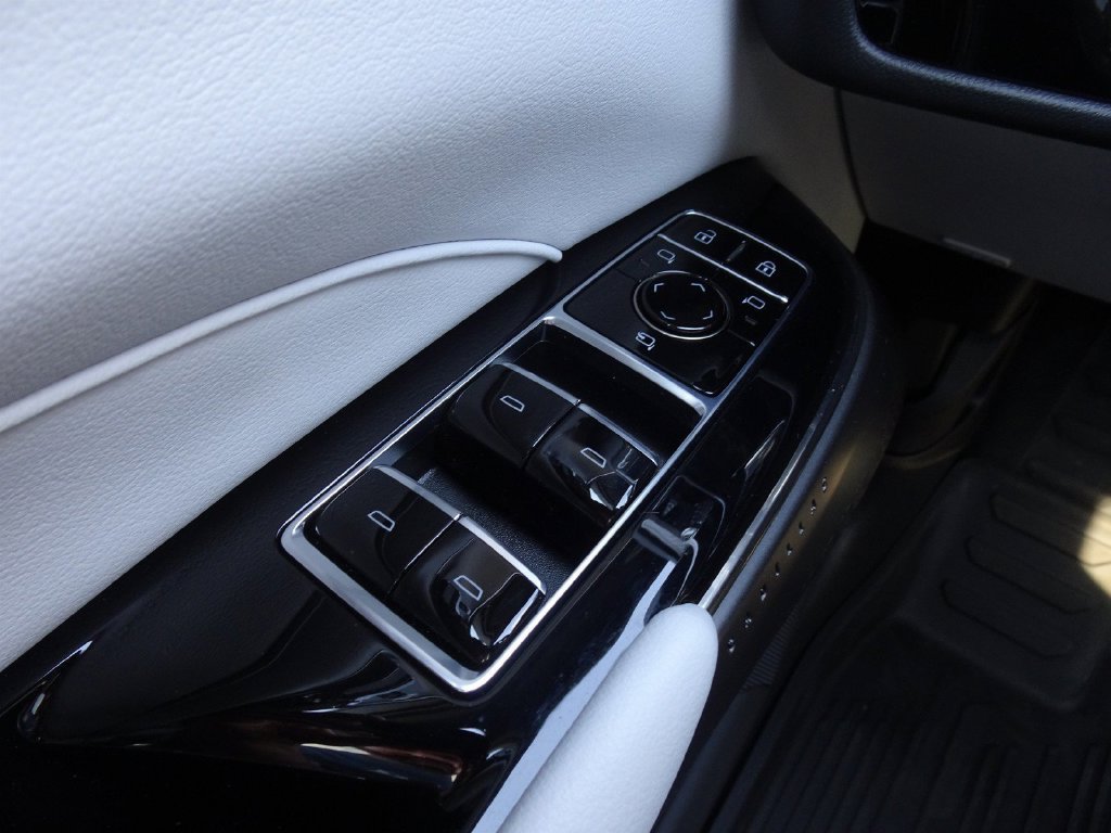 Certified 2024 Cadillac Lyriq Luxury w/ LPO, Floor Liner Package AWD/4WD image 23