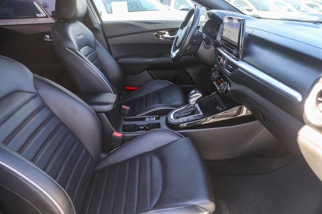 Used 2023 Kia Forte GT-Line w/ GT-Line Premium Package image 17