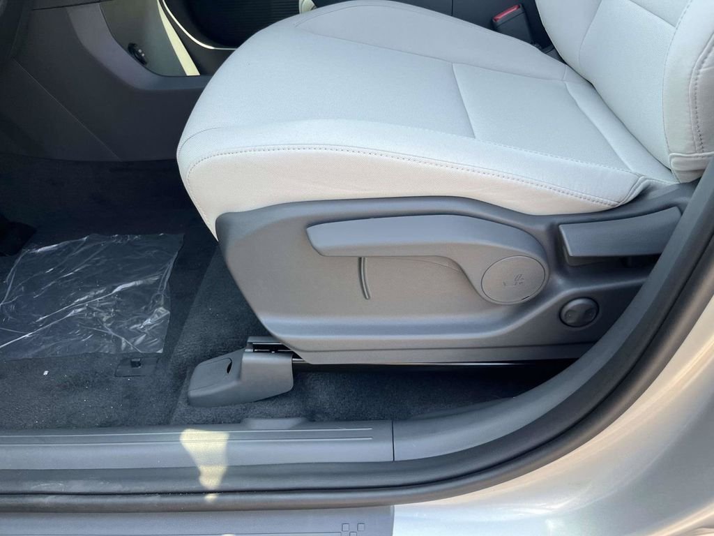 New 2027 Hyundai Santa Fe SE FWD image 15