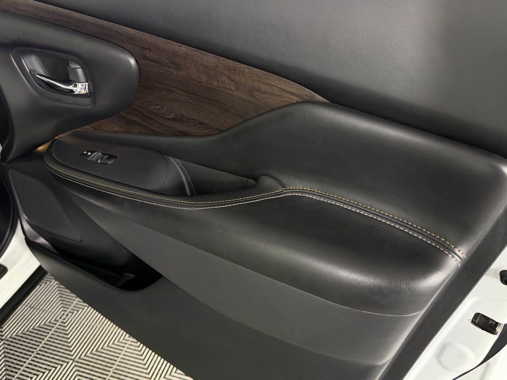 Used 2023 Nissan Murano Platinum w/ Cargo Package image 34