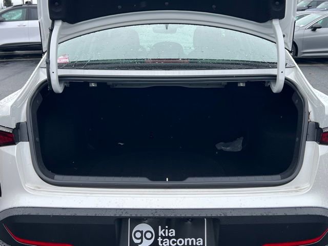 Certified 2025 Kia K4 LXS FWD image 8