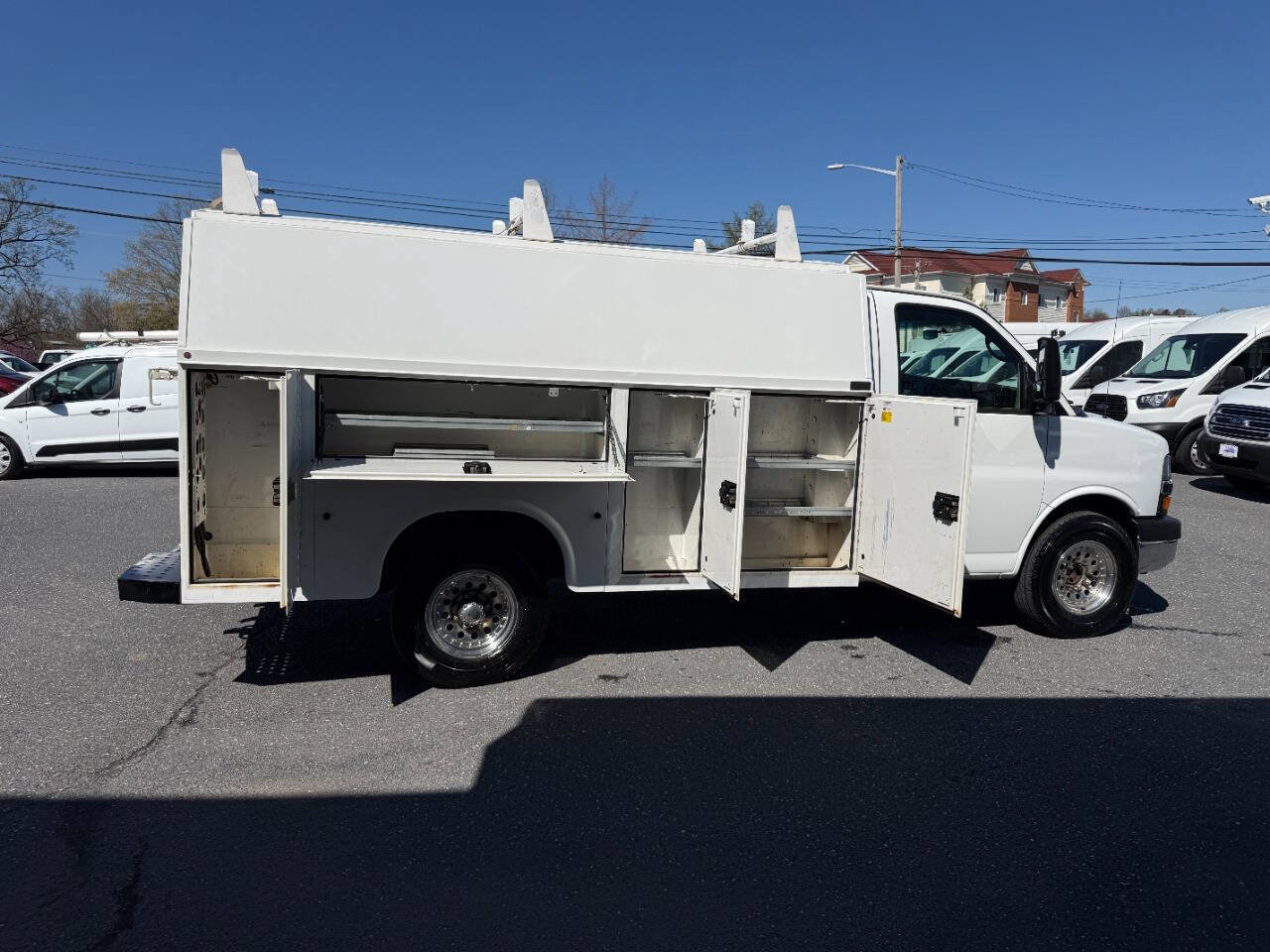Used 2010 Chevrolet Express 3500 RWD image 10