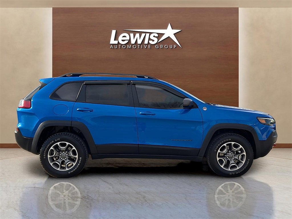 Used 2021 Jeep Cherokee Trailhawk image 5