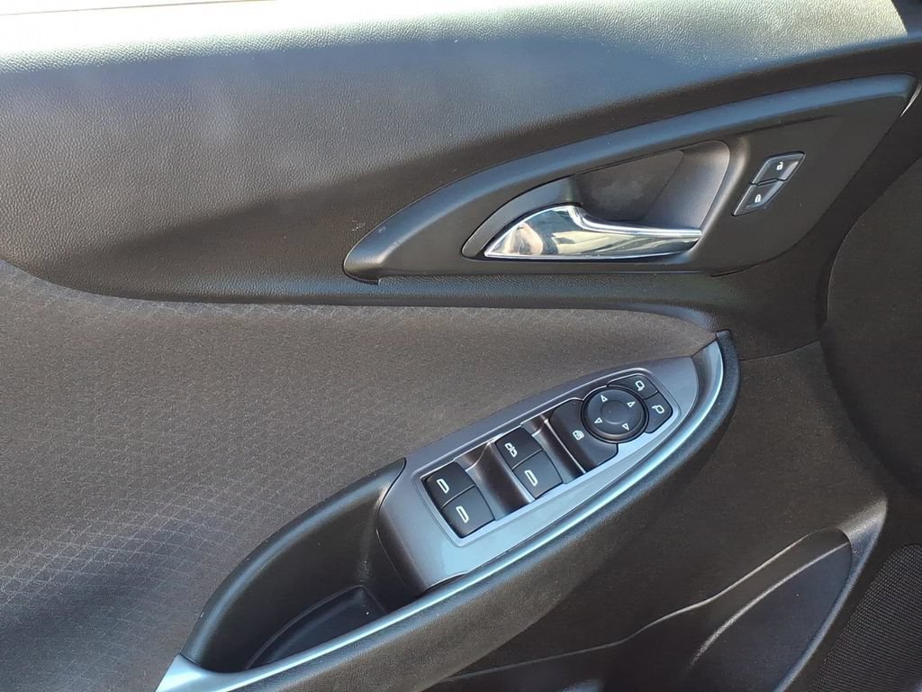 Used 2021 Chevrolet Malibu LT FWD image 10