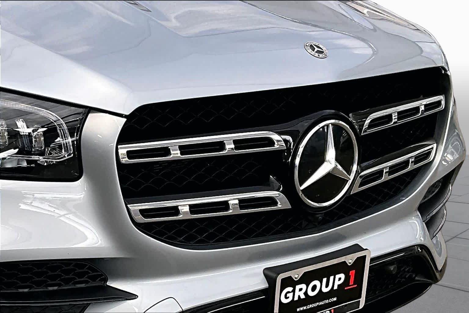 Used 2022 Mercedes-Benz GLS 450 4MATIC w/ AMG Line Exterior image 29