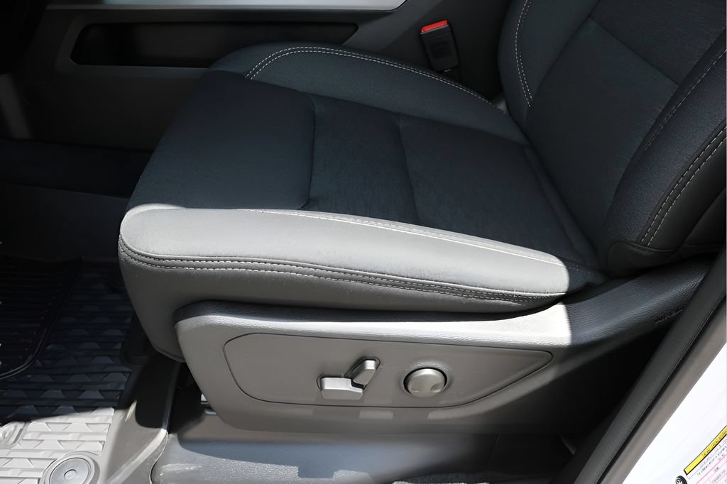 New 2026 RAM 1500 Lone Star w/ Night Edition RWD image 12