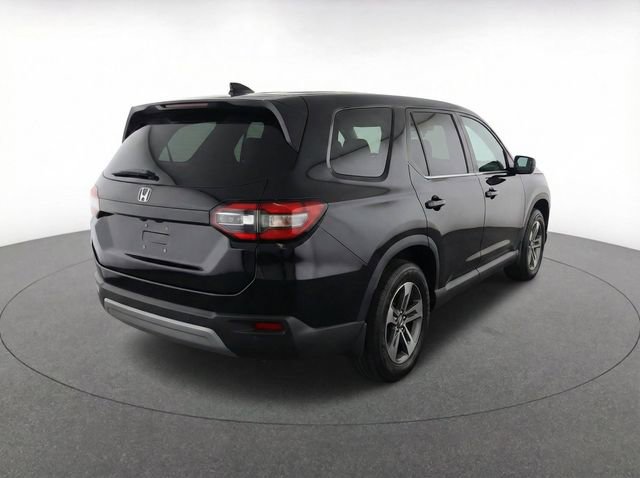 Used 2025 Honda Pilot EX-L image 7