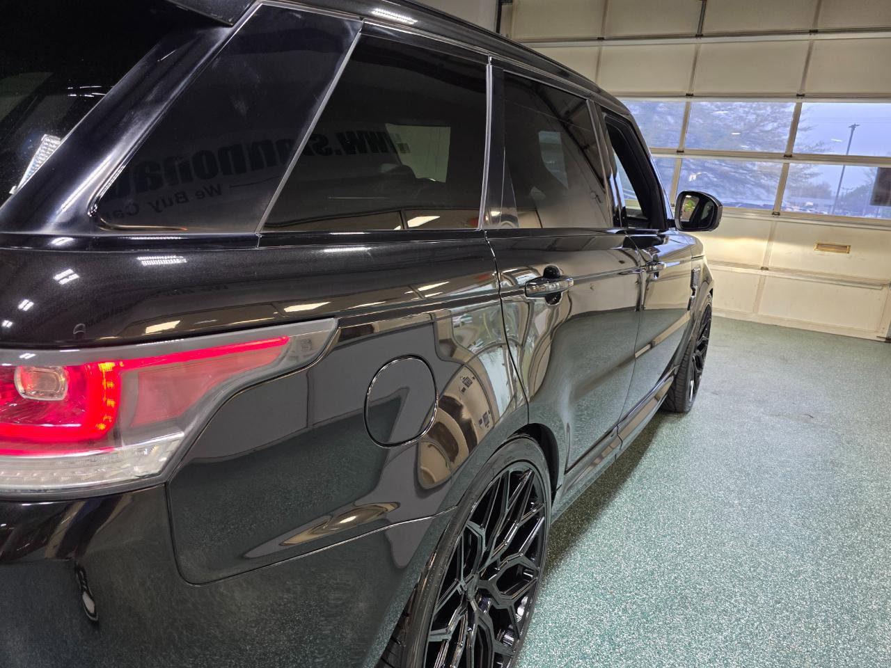 Used 2016 Land Rover Range Rover Sport SVR AWD/4WD image 7