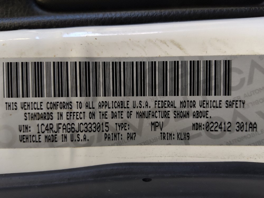 Used 2018 Jeep Grand Cherokee Altitude AWD/4WD image 33