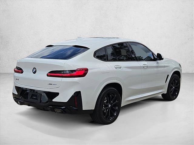 Used 2025 BMW X4 xDrive30i w/ Premium Package image 5