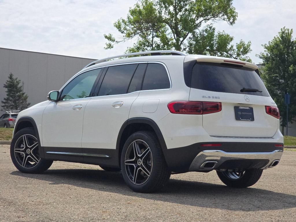 New 2026 Mercedes-Benz GLB 250 4MATIC image 14