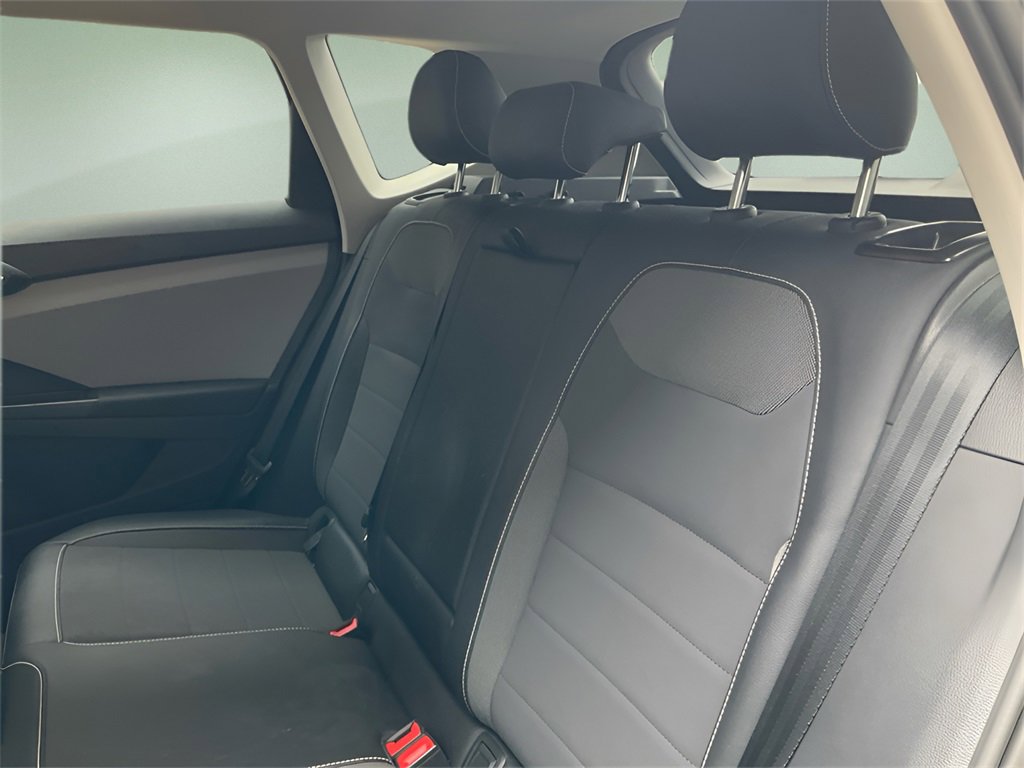 Used 2022 Volkswagen Taos SE image 13