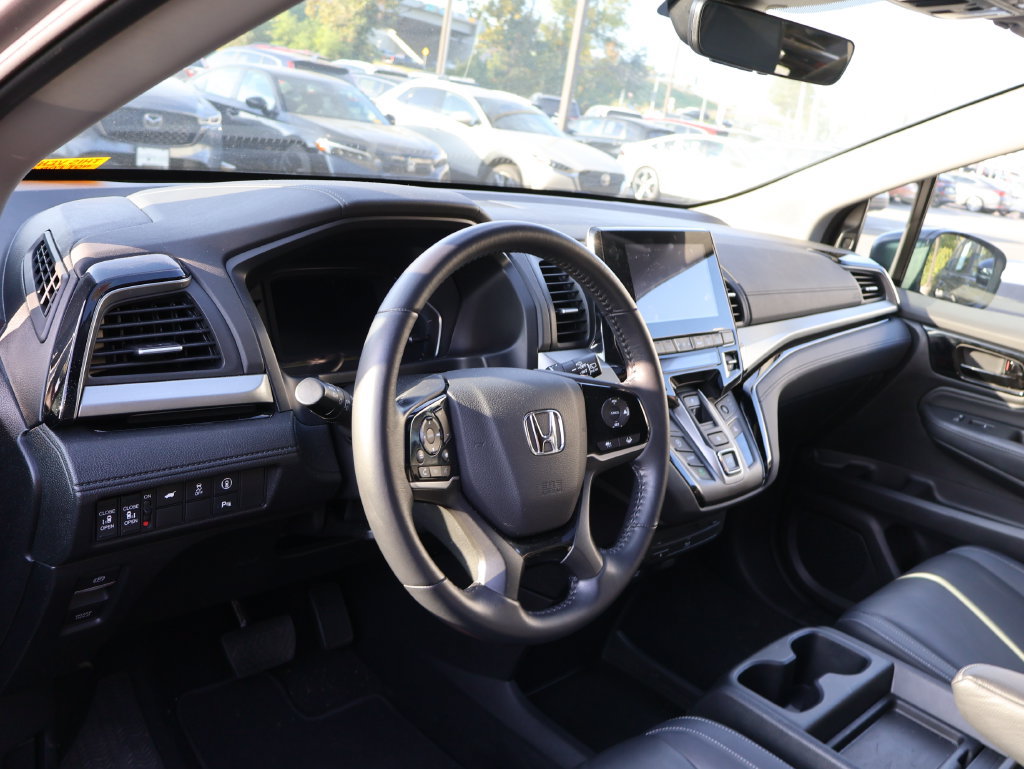 Used 2024 Honda Odyssey Touring image 9