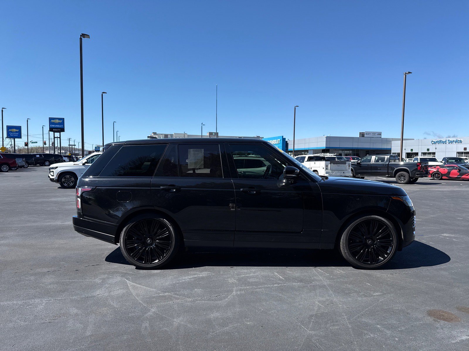 Used 2022 Land Rover Range Rover Westminster Edition image 2