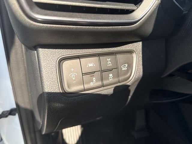 Used 2020 Hyundai Santa Fe SEL image 15