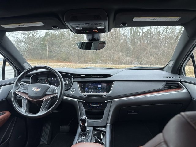 Used 2023 Cadillac XT5 Premium Luxury w/ Technology Package image 12