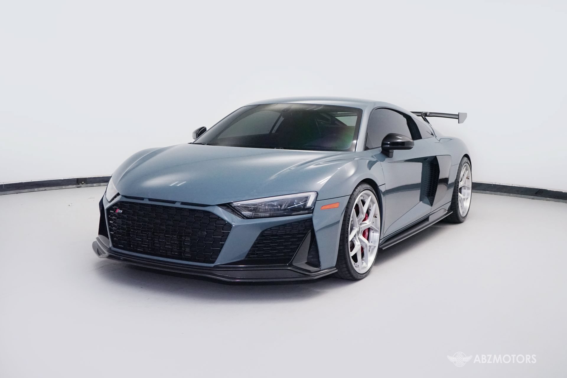 Used 2020 Audi R8 V10 AWD/4WD image 2
