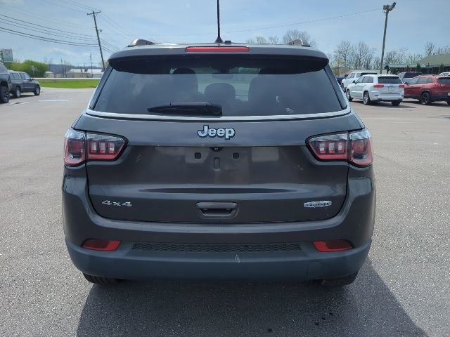 Used 2018 Jeep Compass Latitude AWD/4WD image 8