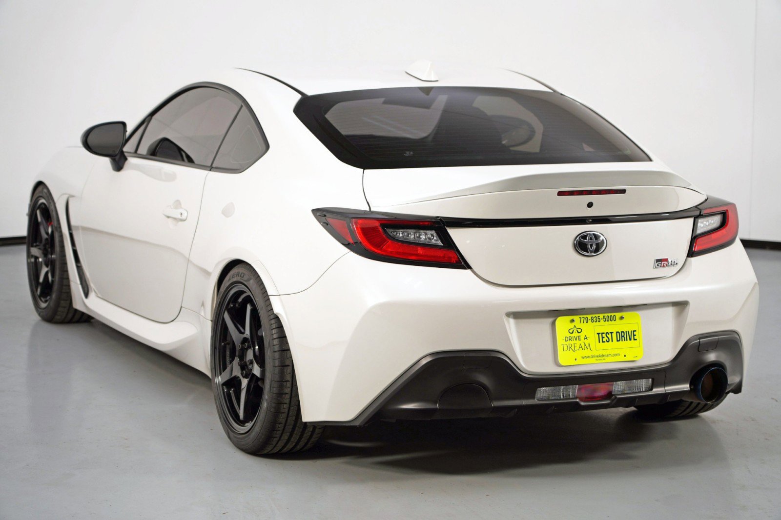 Used 2024 Toyota GR86 Premium image 45