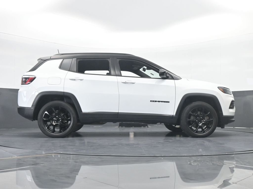 Used 2023 Jeep Compass Altitude image 60
