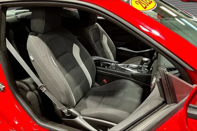 Used 2022 Chevrolet Camaro SS RWD image 27