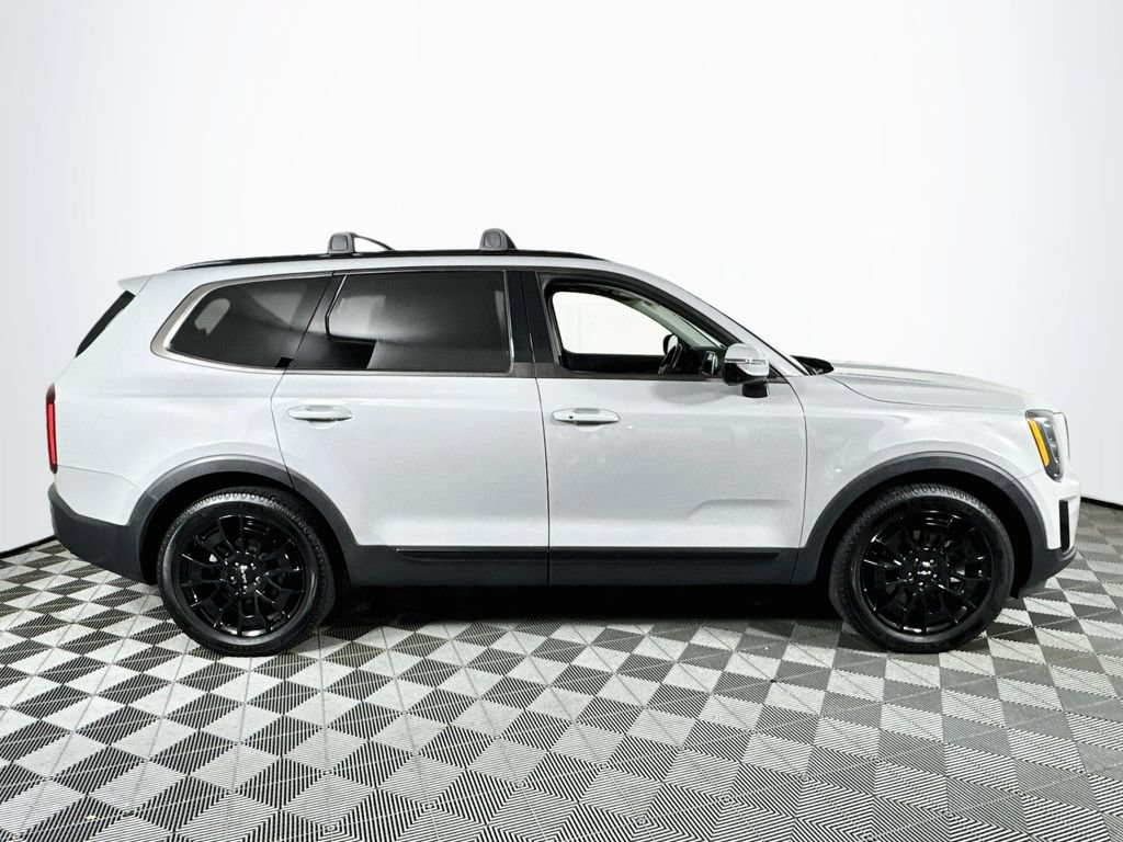 Used 2022 Kia Telluride SX w/ Nightfall Edition Package AWD/4WD image 8