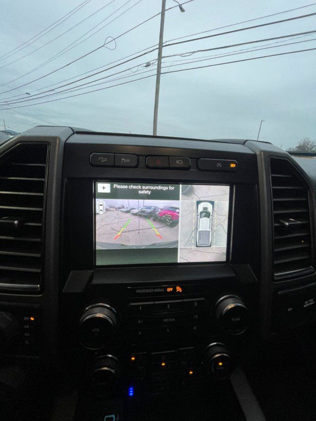 Used 2018 Ford F150 Raptor w/ Equipment Group 802A Luxury image 38