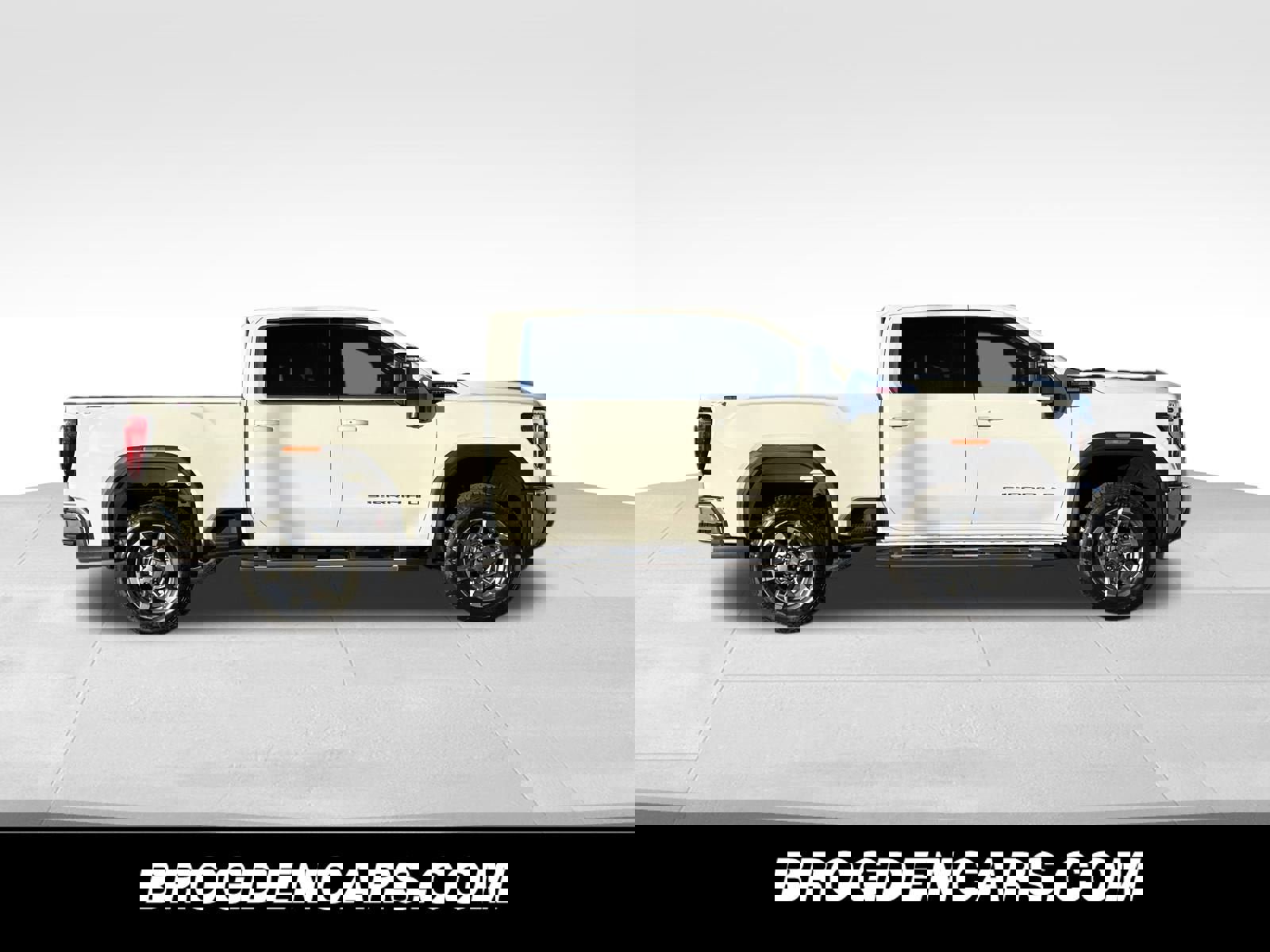 New 2026 GMC Sierra 2500 SLE image 2