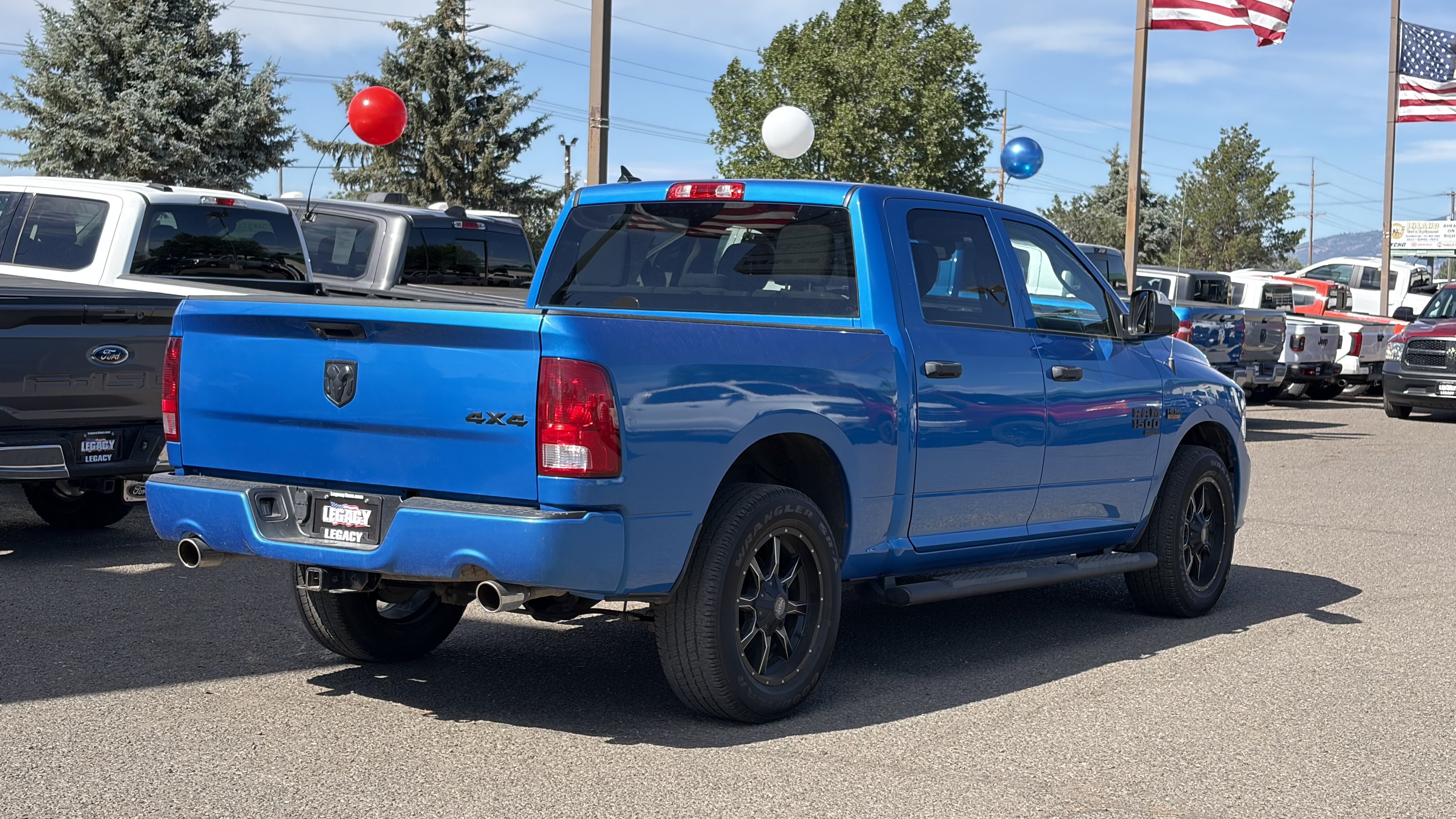 Used 2020 RAM 1500 Express w/ Wheel & Sound Group AWD/4WD image 7